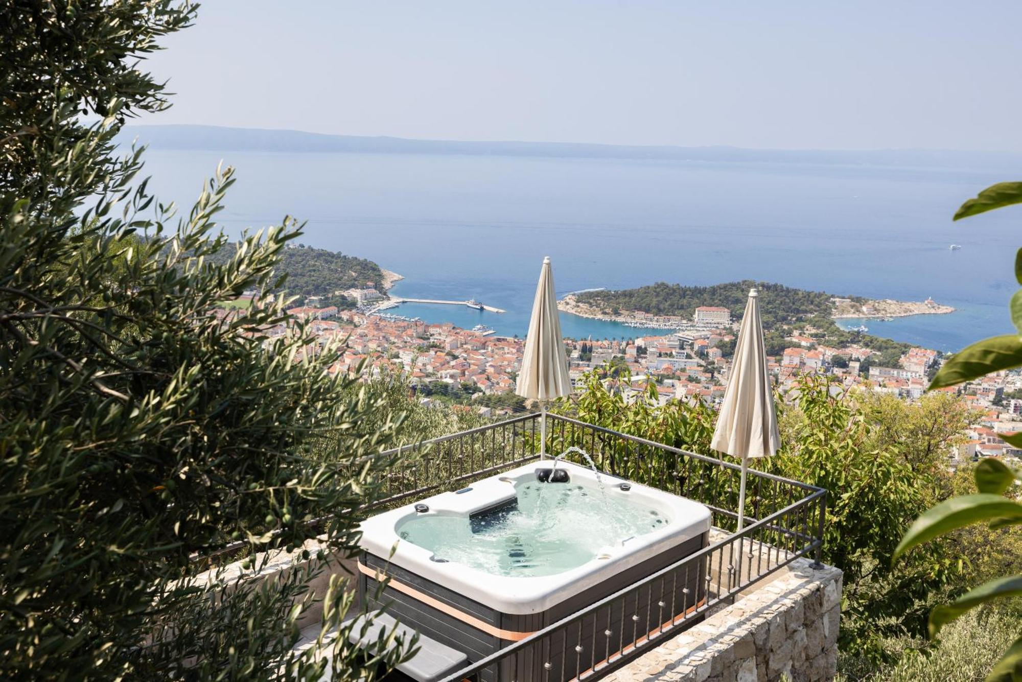 Villa Pelargonia Makarska Exterior photo